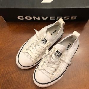Girls converse